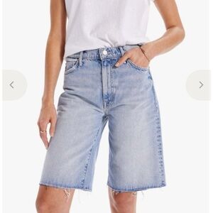 MOTHER The Undercover Knee Fray Short size 27